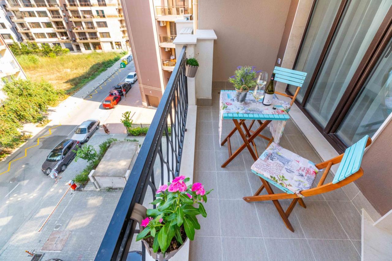 Pomorie Seaside Apartments Экстерьер фото